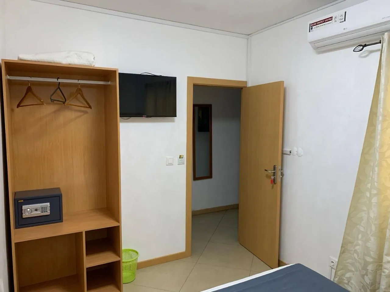 Deluxe Aparthotel Praia 0*,